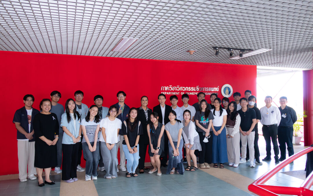 Laboratory visitation for speakers Chiranya Prachaseri, CEO of Cryoviva (Thailand) Ltd.